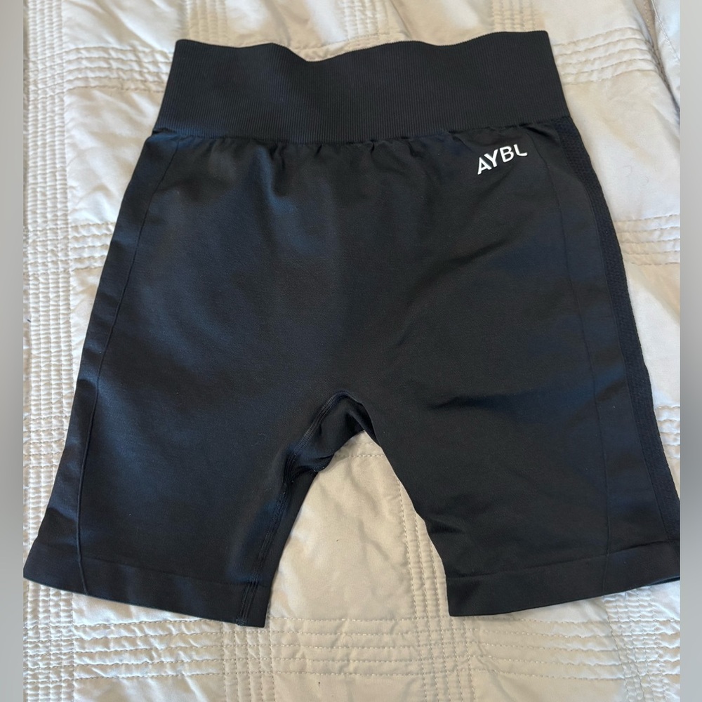 AYBL Motion Seamless Cycling Shorts Color: Black Size: Medium